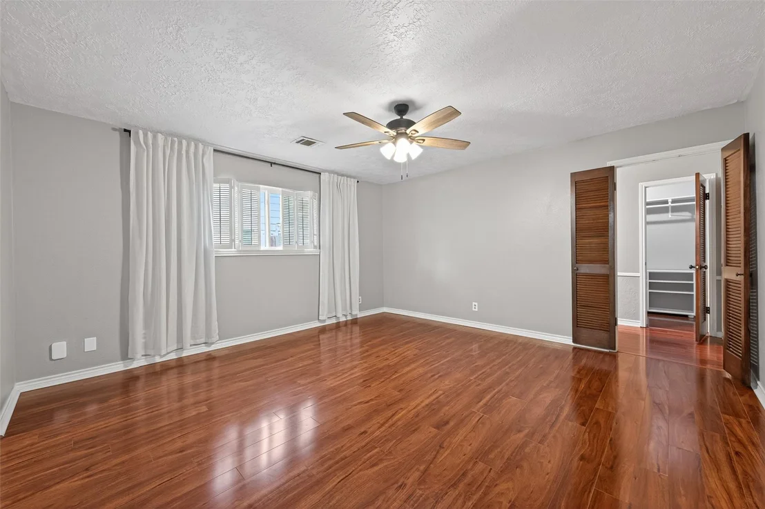 Photo of 7911 Pine Green Lane