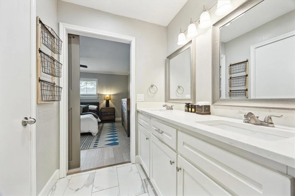 Photo of 7603 Meadowvale Drive