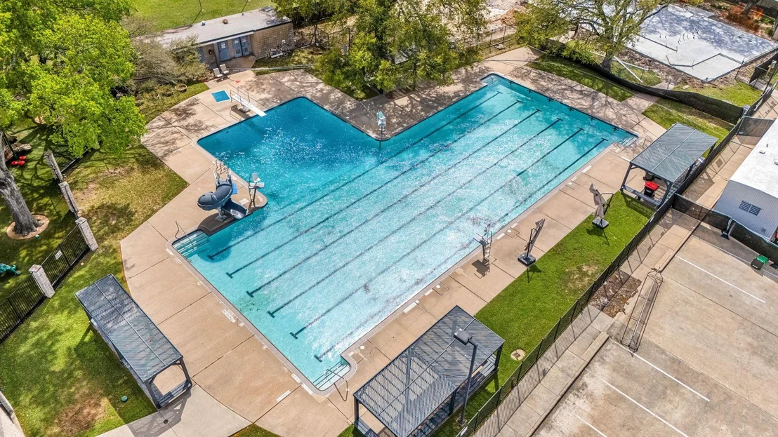Photo of 1803 Briarpark Drive