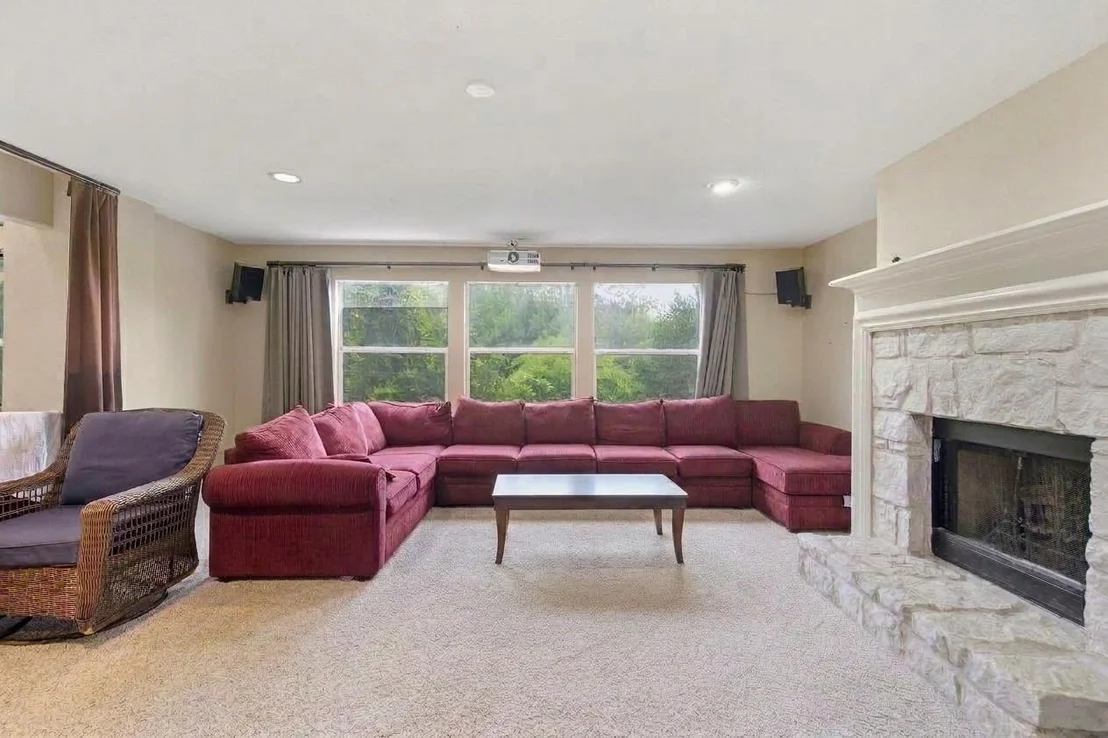 Photo of 6900 William Wallace Way