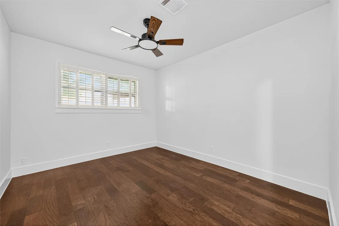 Photo of 9618 Meadowbriar Lane