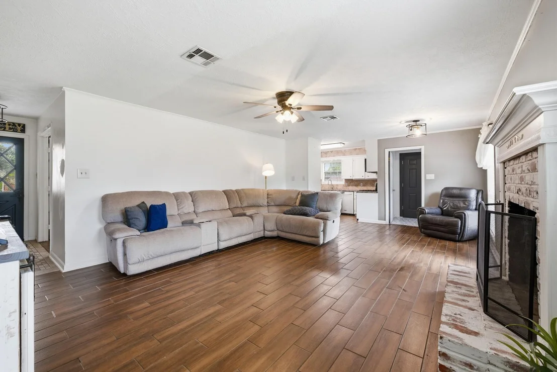 Photo of 3501 Tanglewood Drive