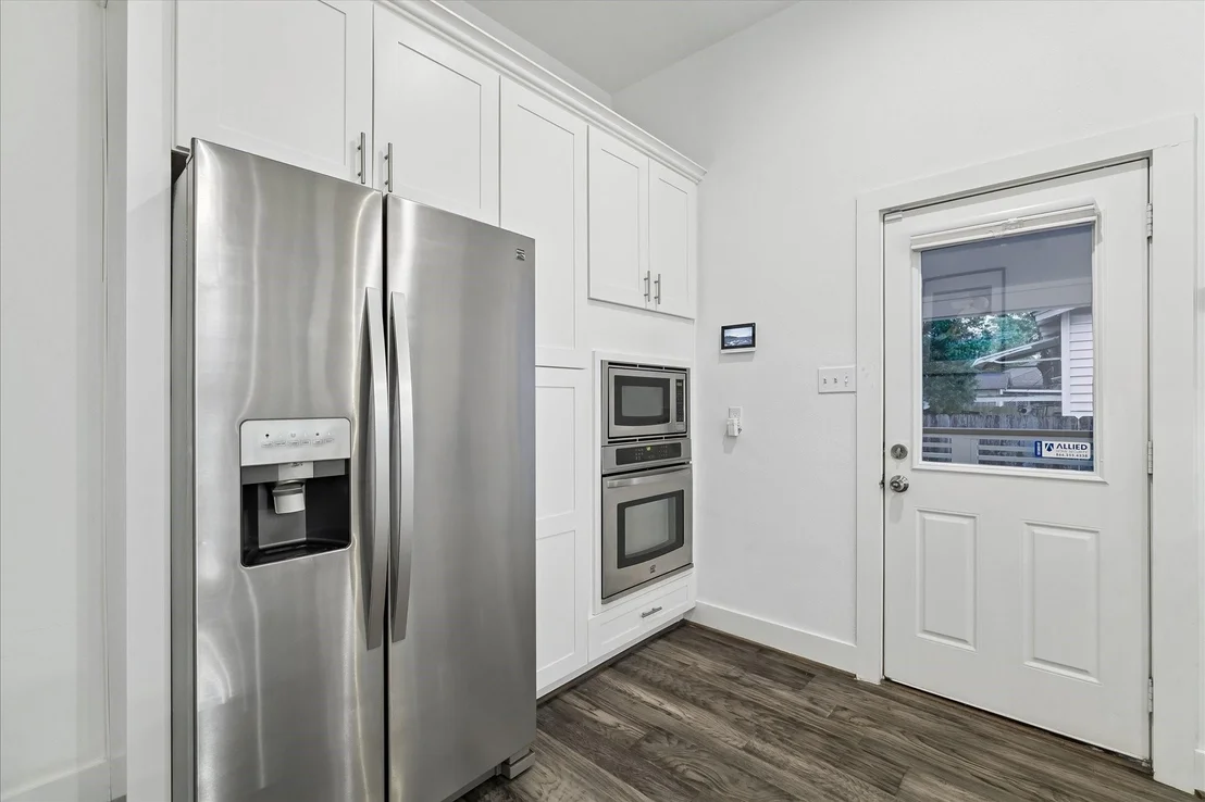 Photo of 2112 Common Street