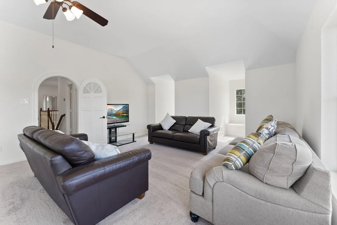 Photo of 15 Cayuga Pond Court