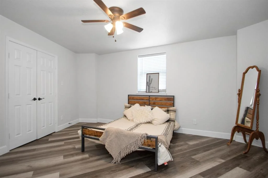 Photo of 907 Longhorn Trail