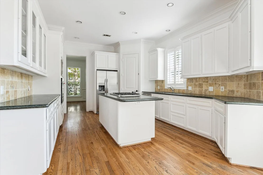 Photo of 6106 Fordham Street