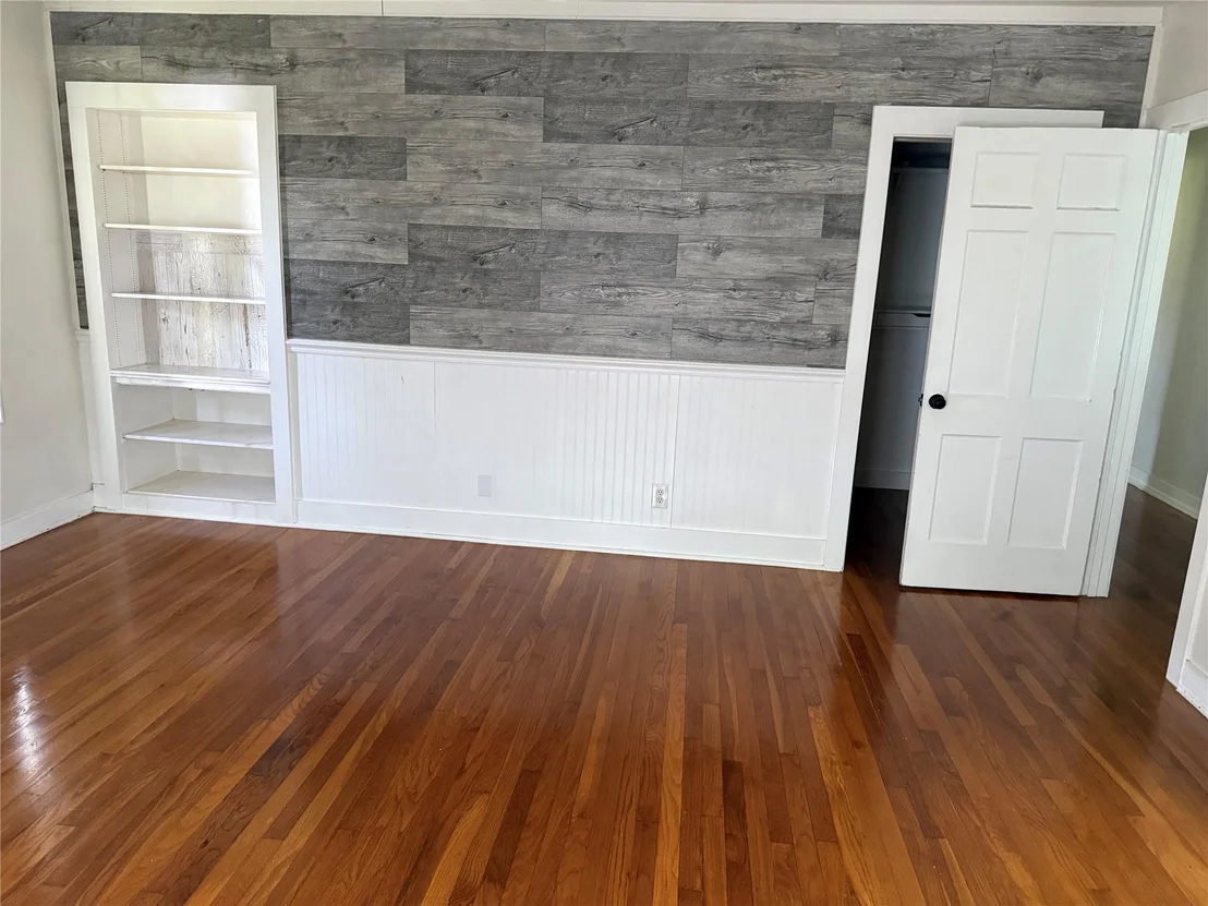 Photo of 707 S Mccarty Avenue