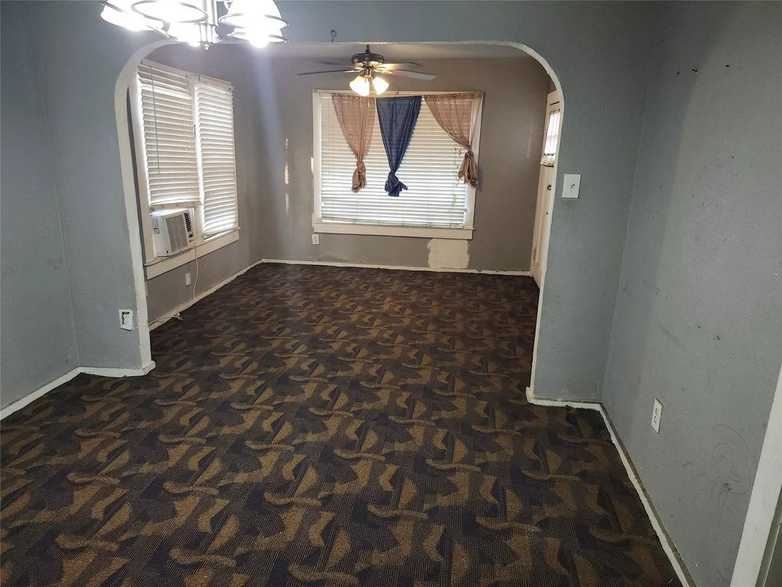 Photo of 4215 Edison Street