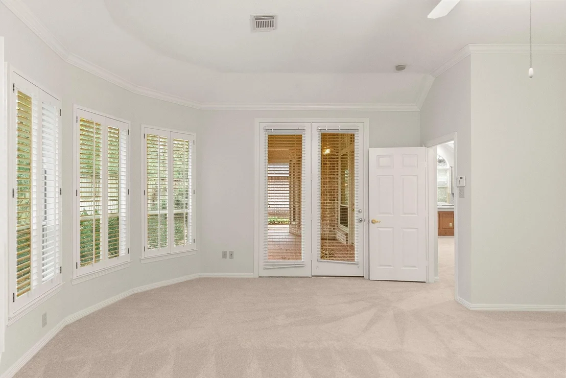 Photo of 27 E Palmer Bend