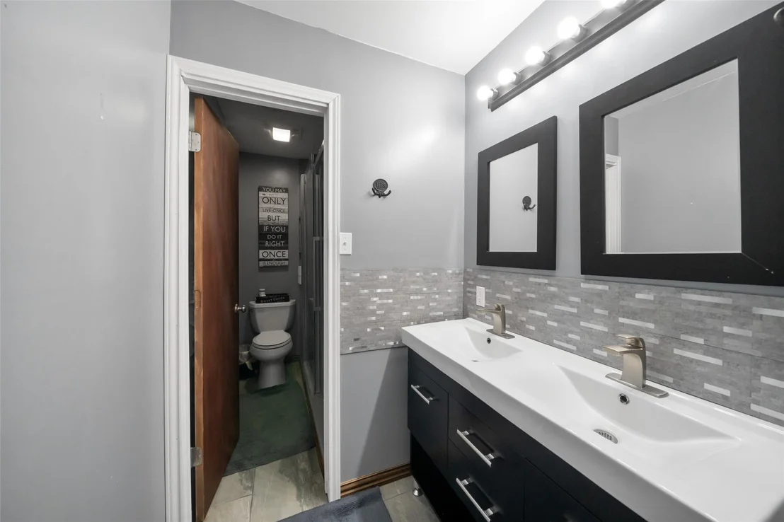Photo of 242 Magnolia Drive