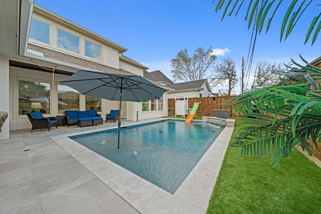 Photo of 1835 Hewitt Drive