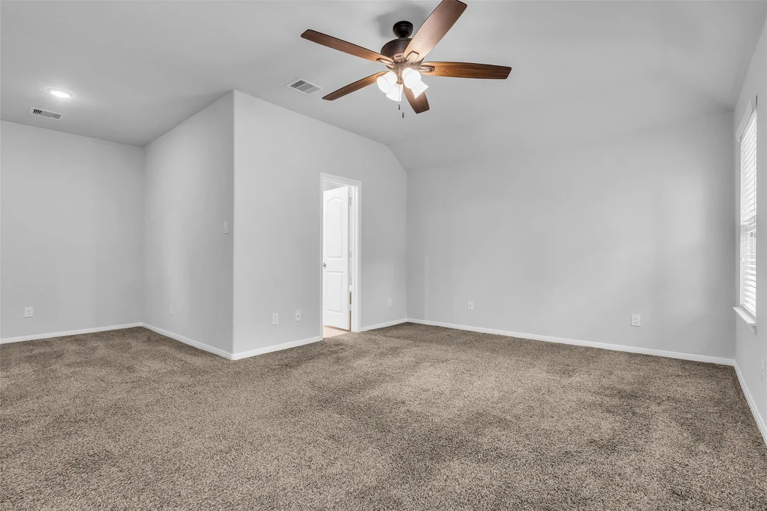Photo of 9199 White Tail Drive