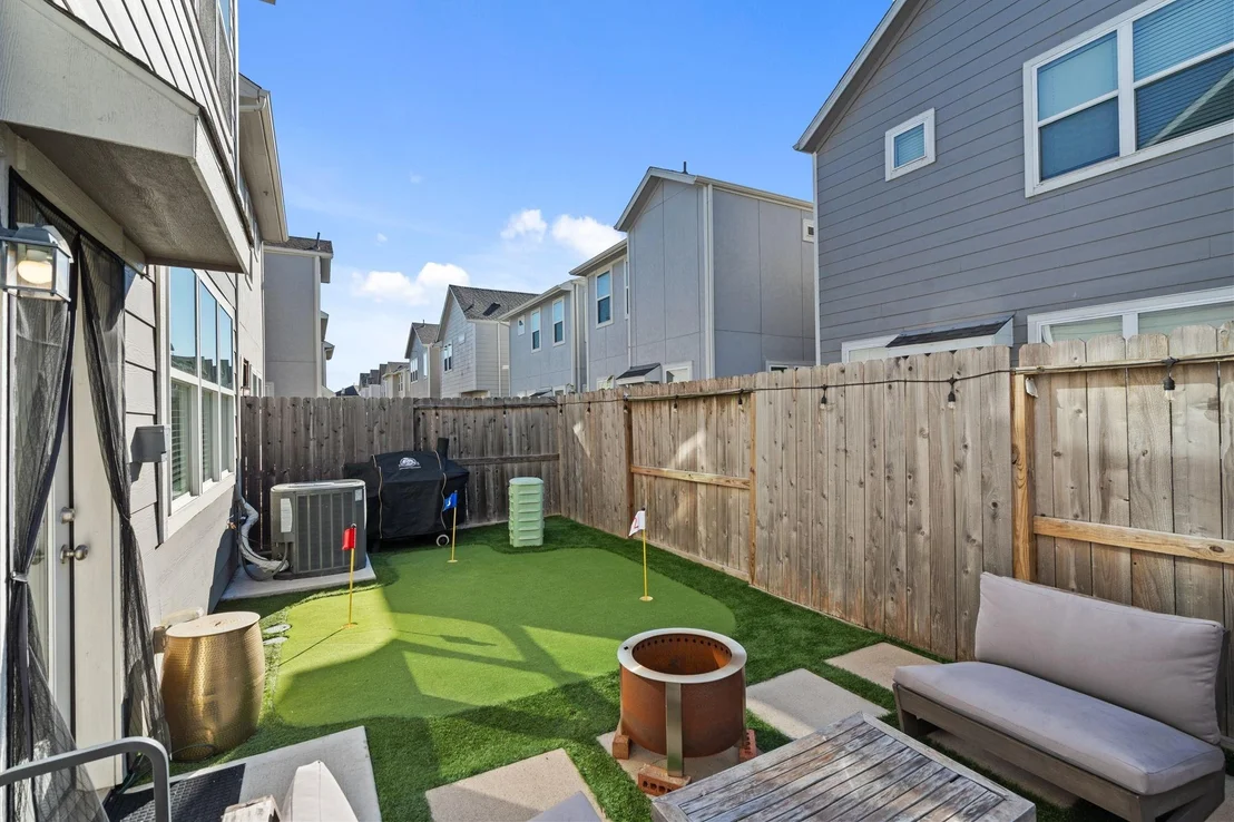 Photo of 5422 Oriente Lane