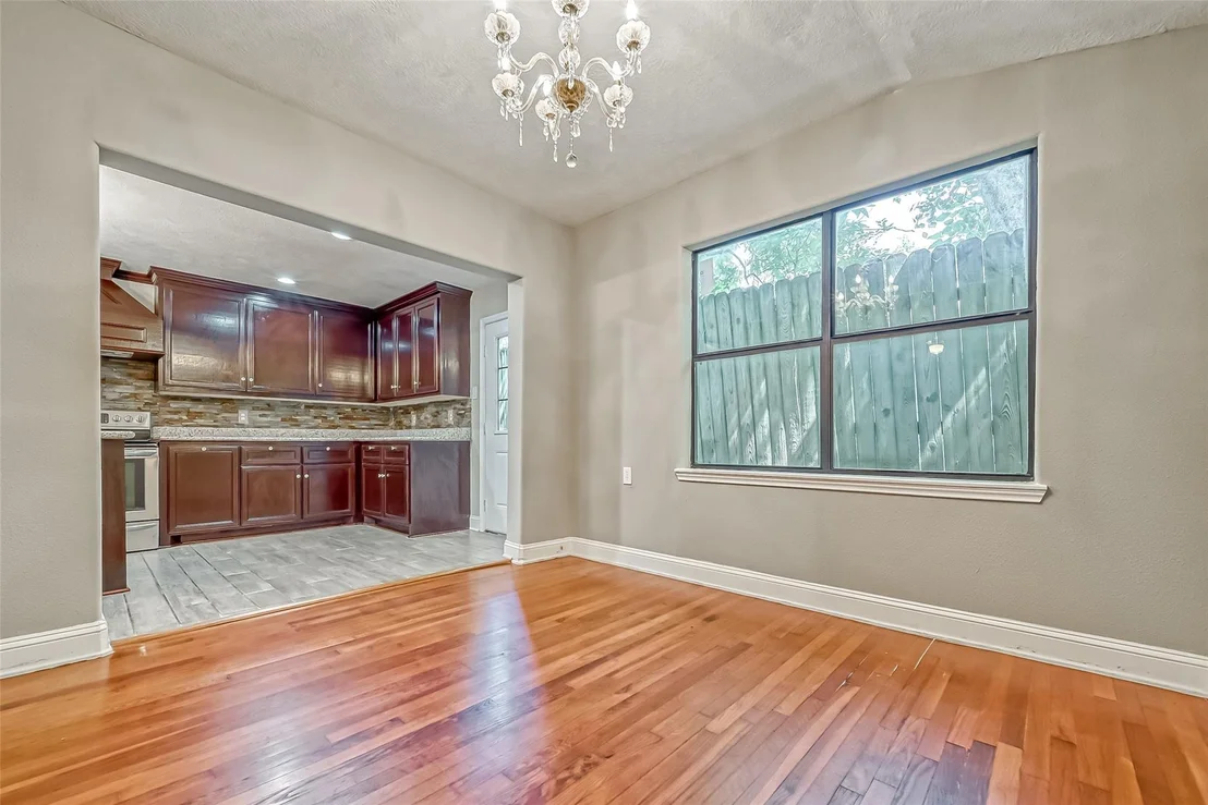 Photo of 1918 Westcrest Drive