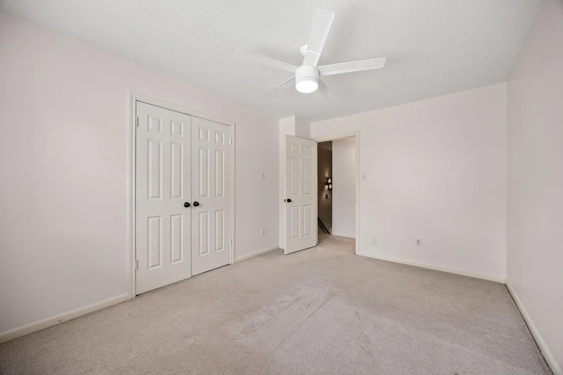 Photo of 12106 Oakcroft Drive