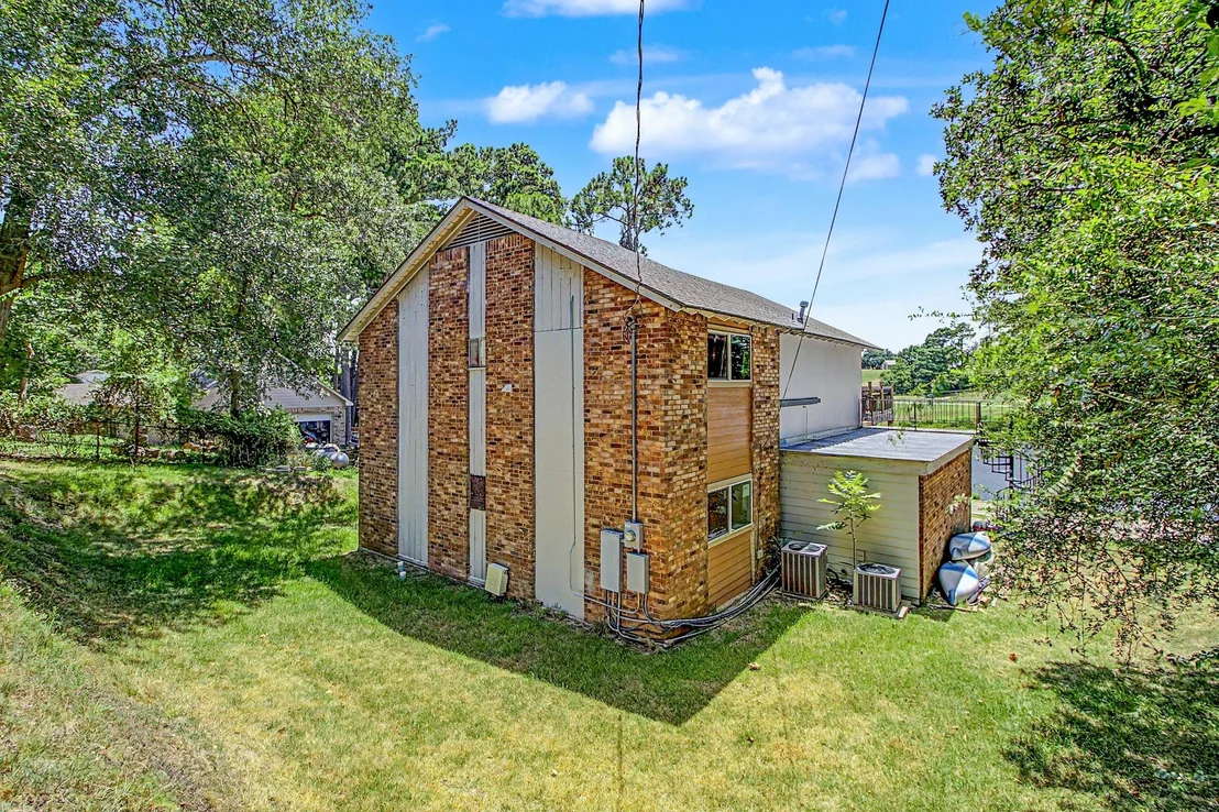 Photo of 17 Lakeview Drive