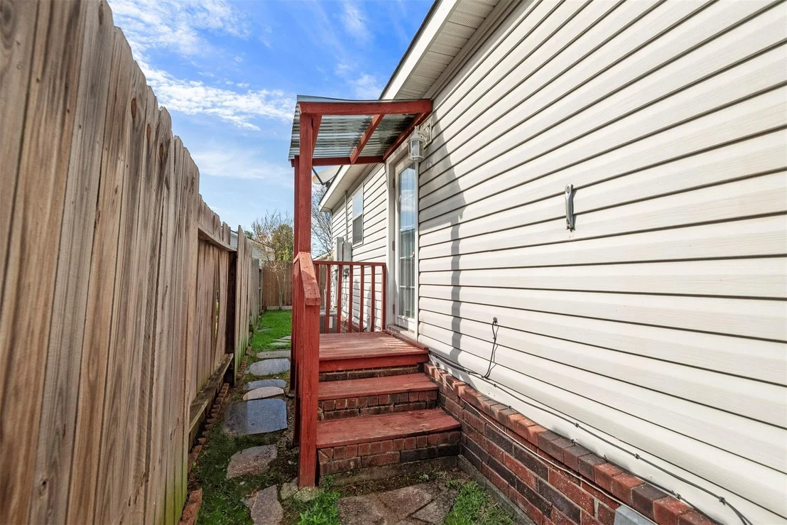 Photo of 10214 Elderberry Park Lane