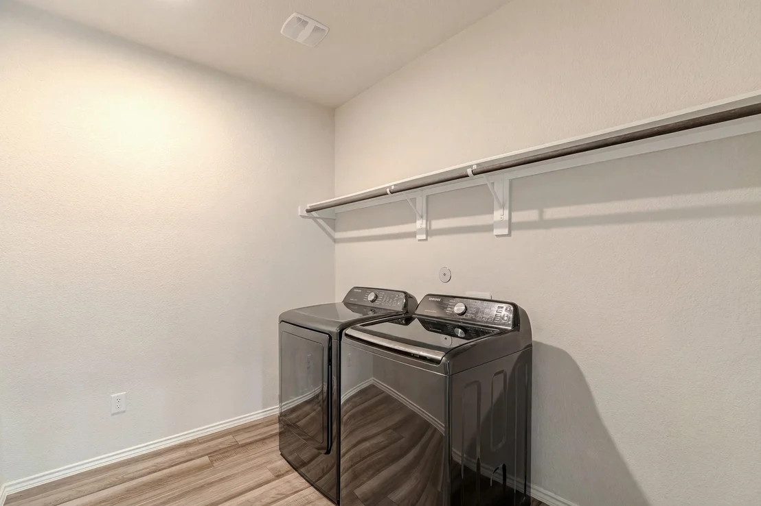 Photo of 9221 Inland Leather Lane