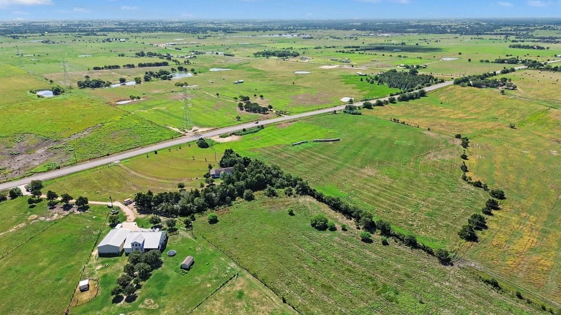 Photo of 7740 N Us Highway 77