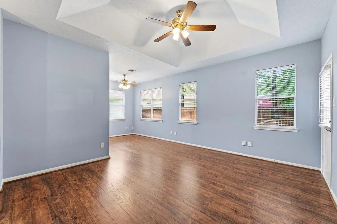 Photo of 10407 Twin Oak Drive