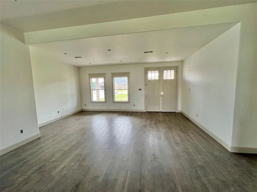 Photo of 839 Oak Ridge Drive