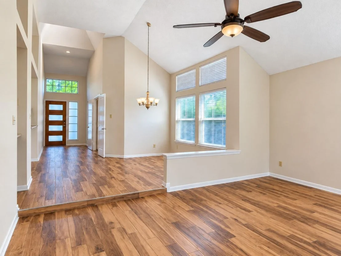 Photo of 15823 Oak Mountain Drive