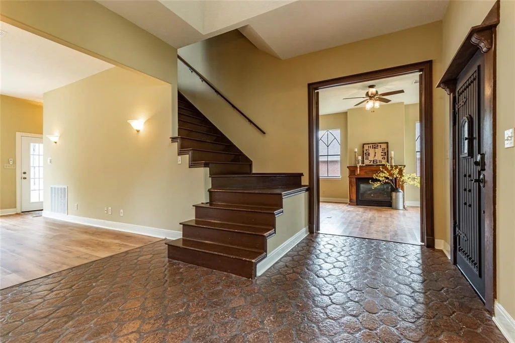 Photo of 2209 Oak Drive