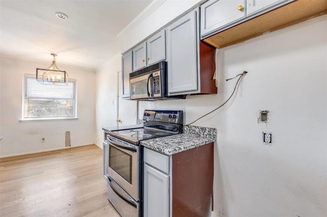 Photo of 3528 Silverhill Drive