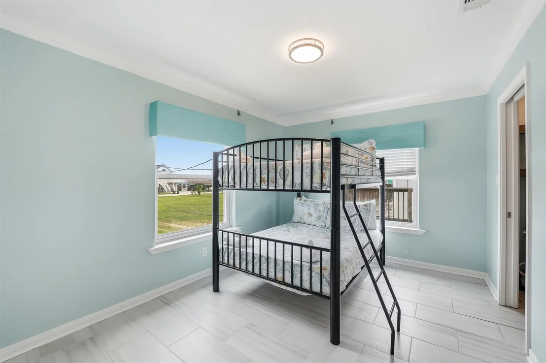 Photo of 7712 Channelview Drive