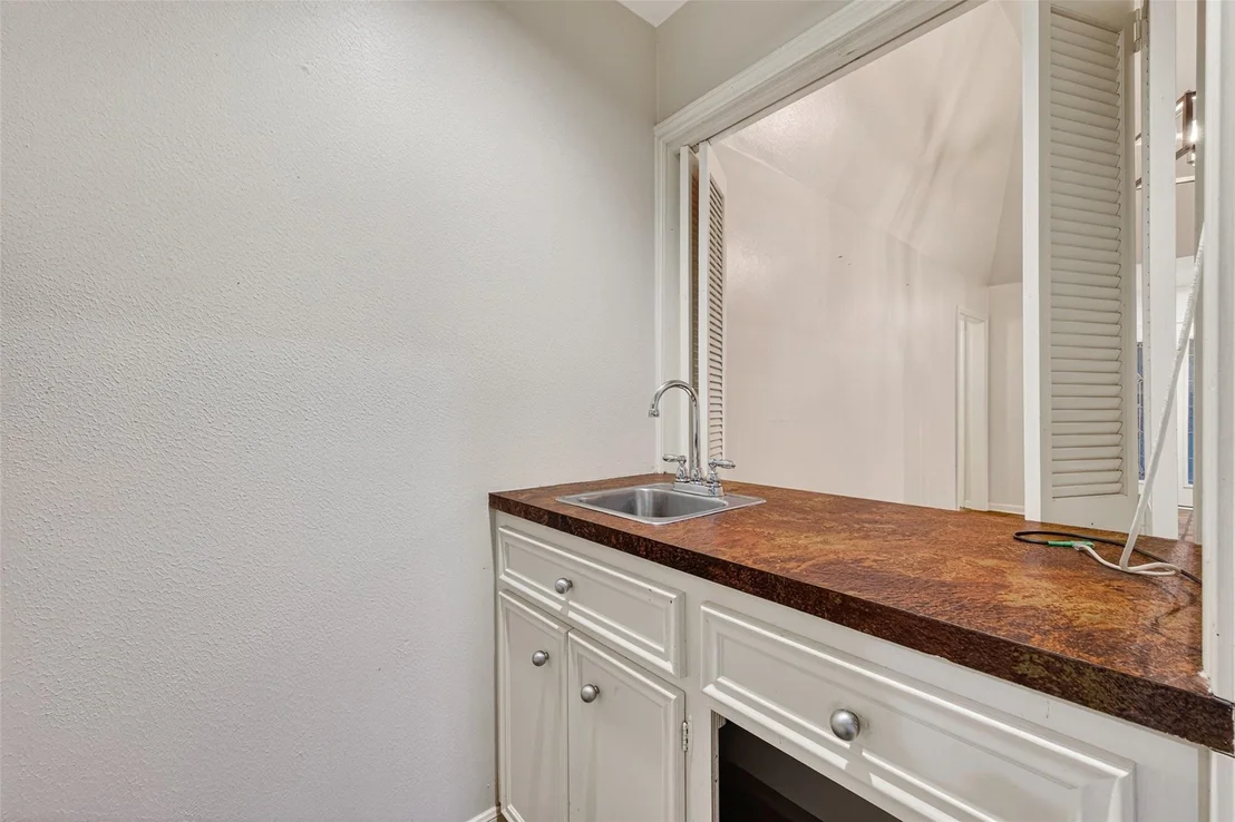 Photo of 618 Longview Drive