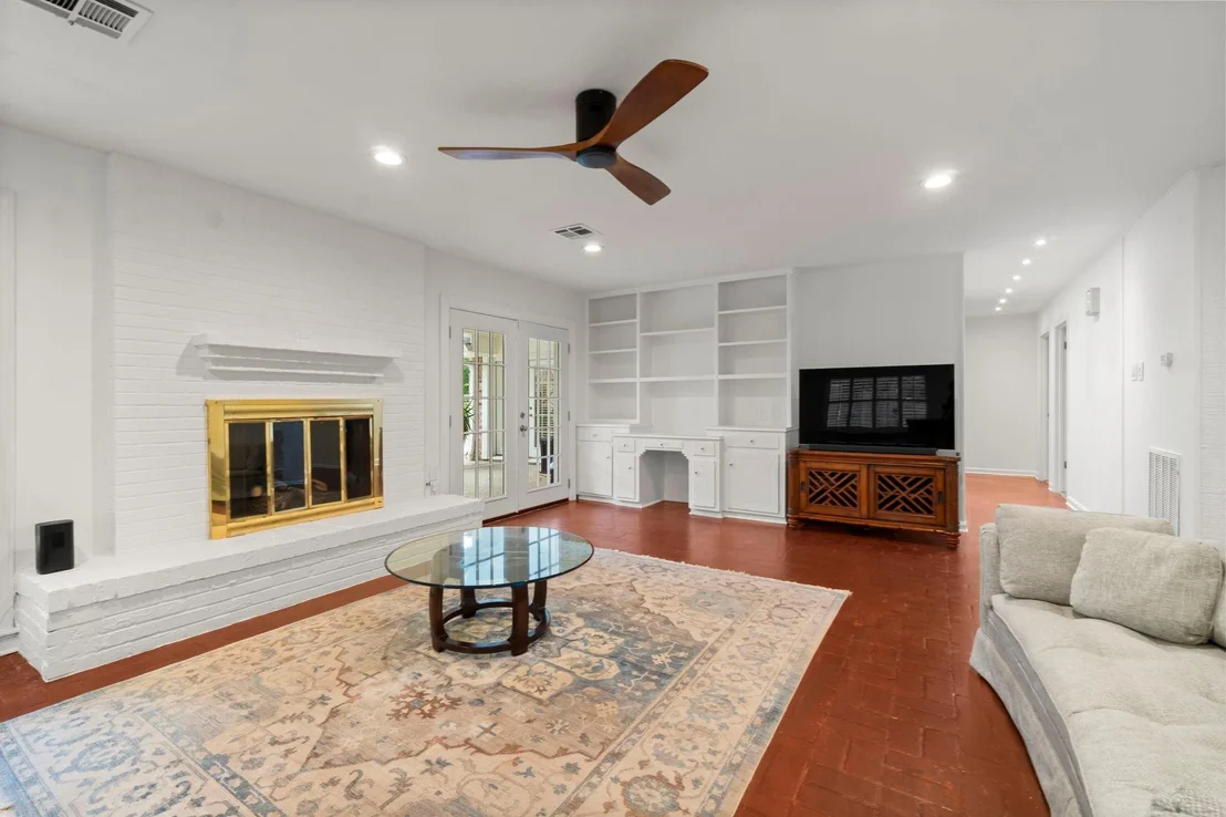 Photo of 26926 Maplewood Drive