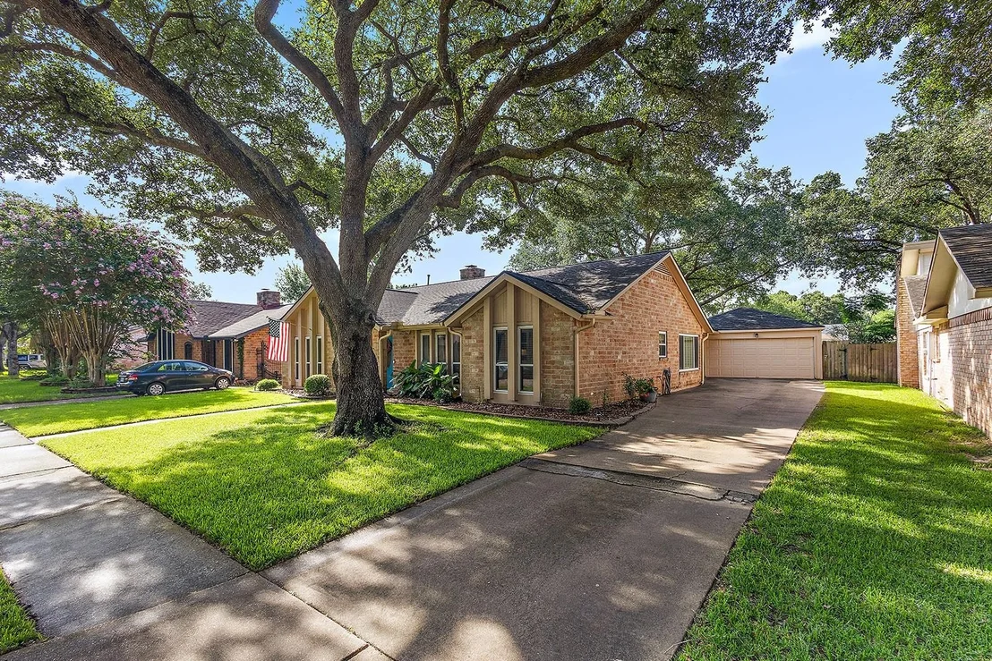 Photo of 21331 Park Bluff Drive