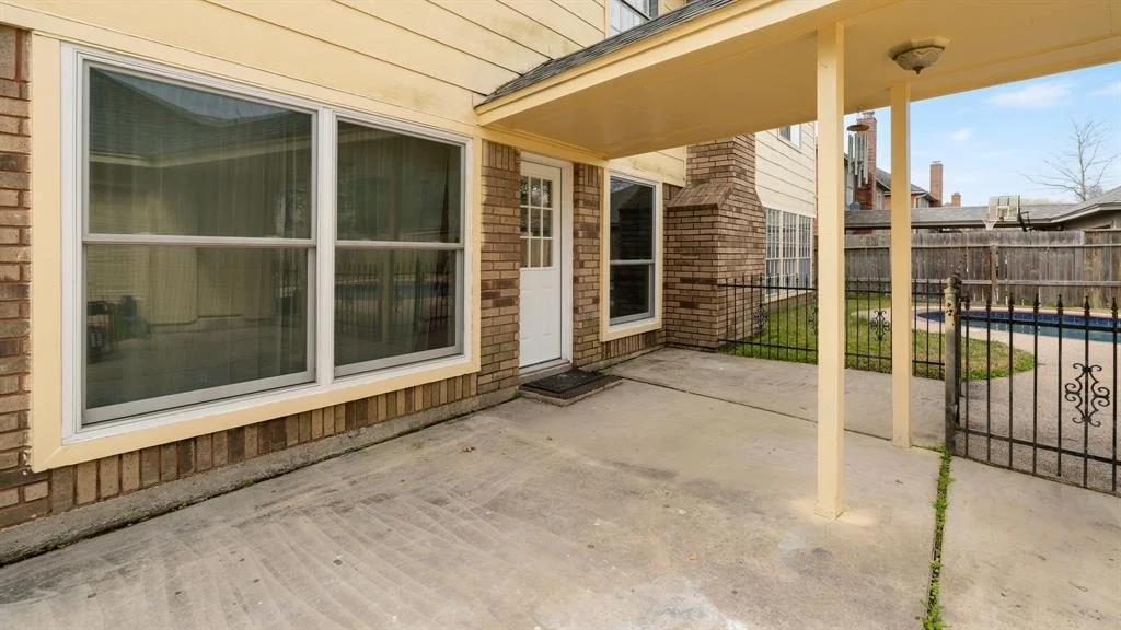 Photo of 5923 Silent Oaks Drive