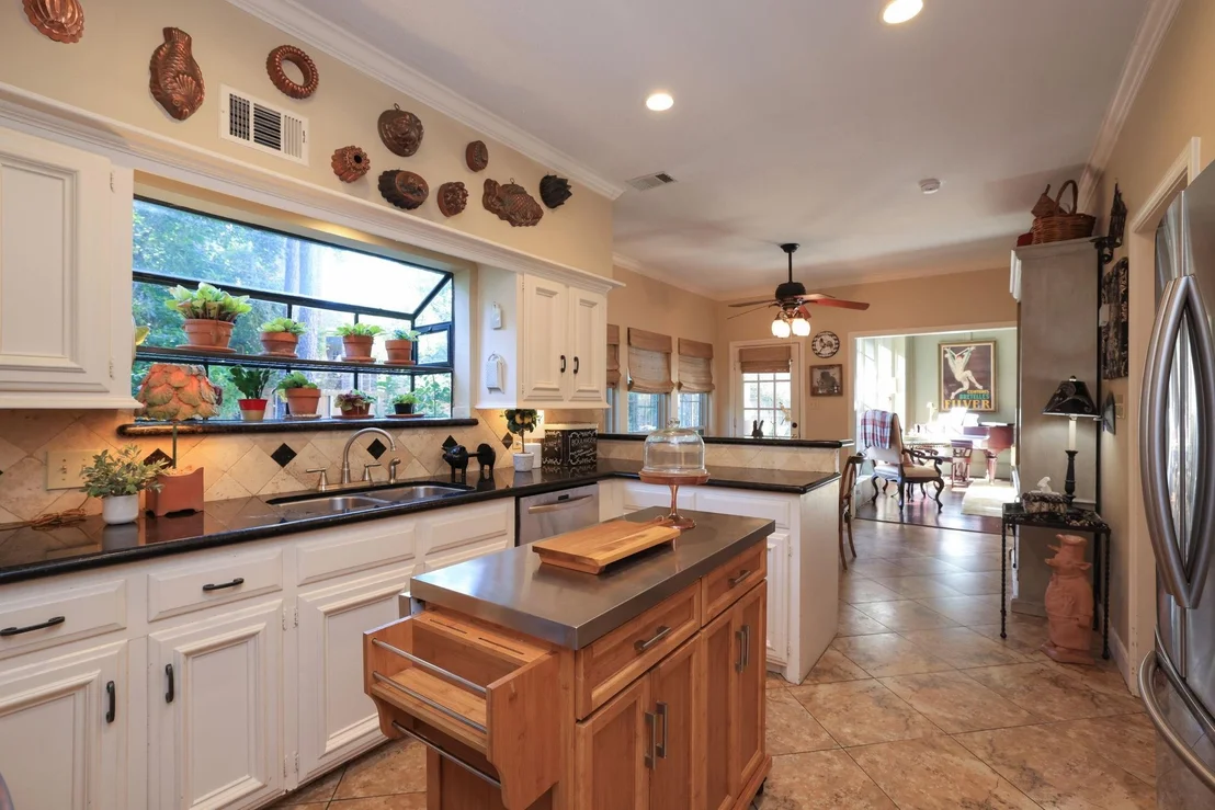 Photo of 8719 Chelmsford Lane