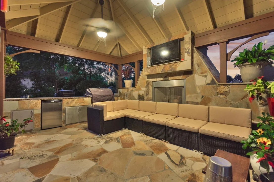 Photo of 609 Edgewood Drive