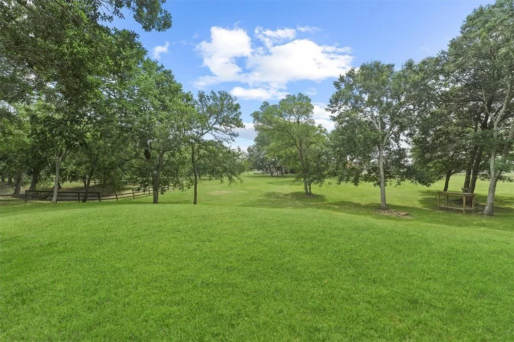 Photo of 7522 Fairchild Road
