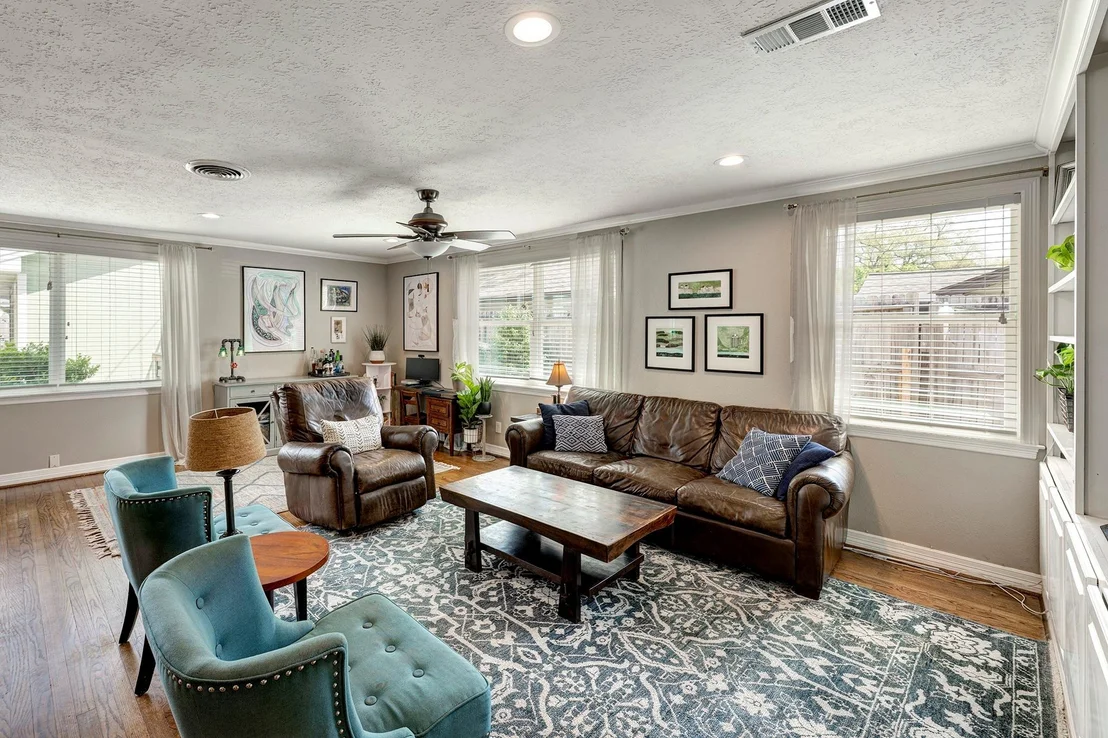 Photo of 722 Azaleadell Drive