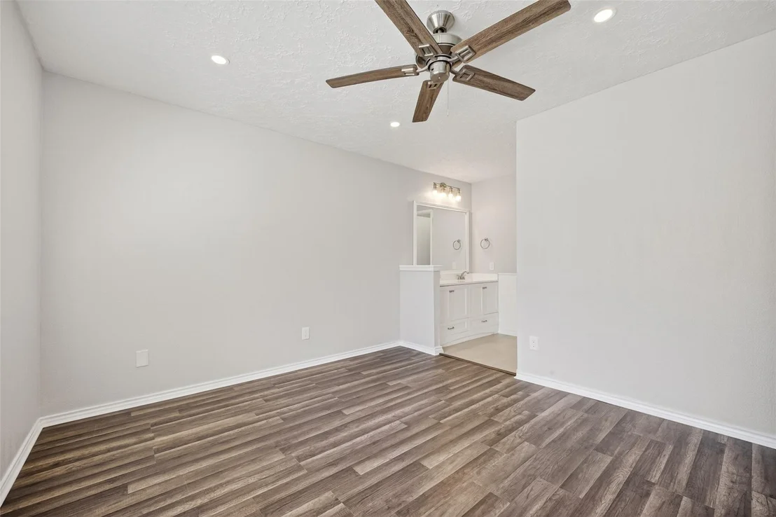 Photo of 4714 Bridgeview Lane