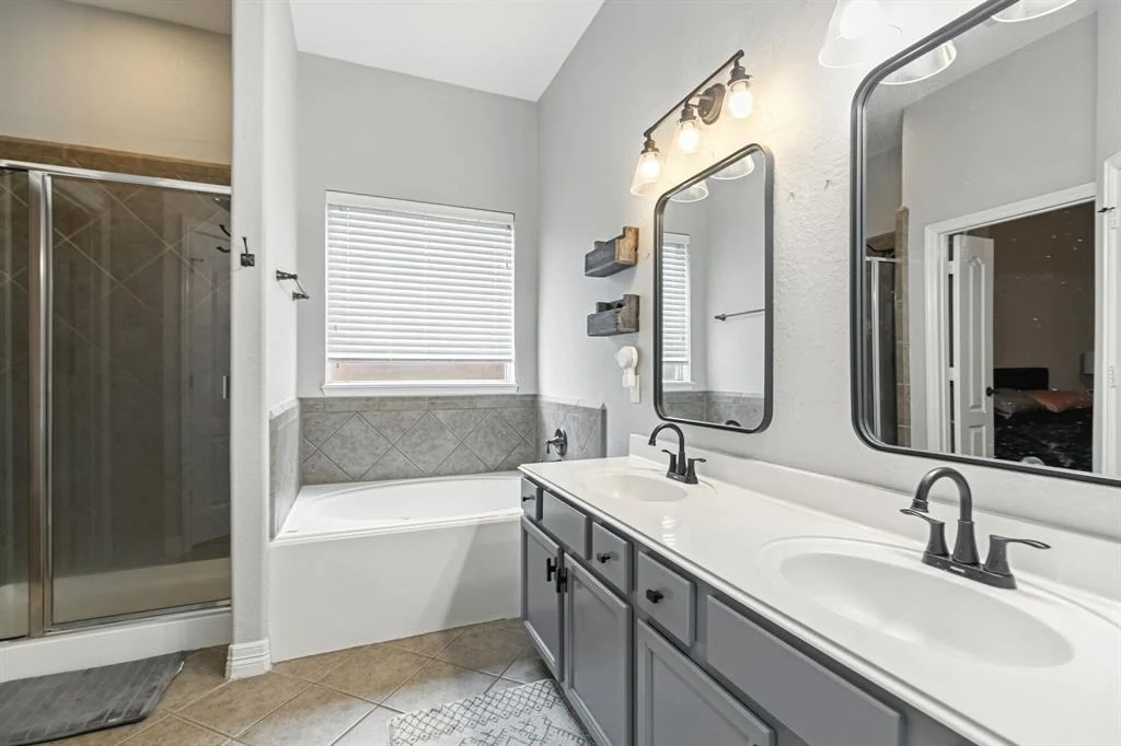 Photo of 28627 Lockeridge View Drive