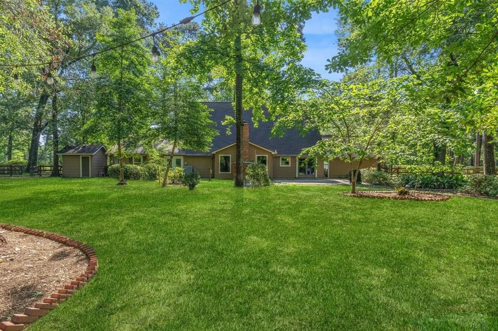 Photo of 15520 Bedford Lane