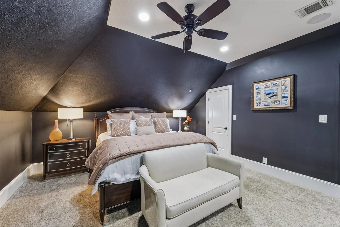 Photo of 10290 Paradise Valley Drive