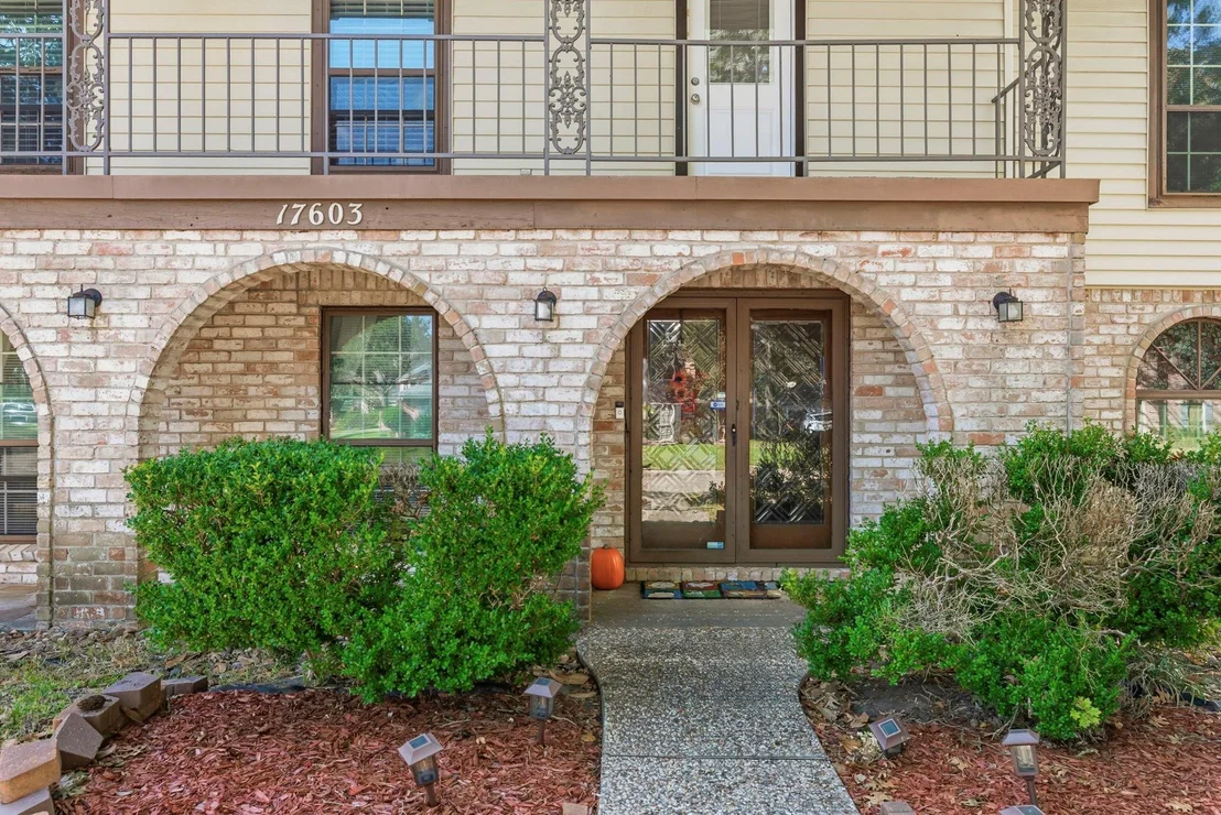 Photo of 17603 Loring Lane