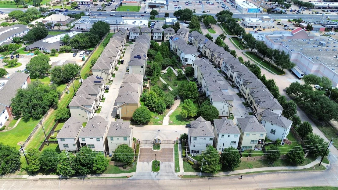 Photo of 12255 Oxford Crescent Circle