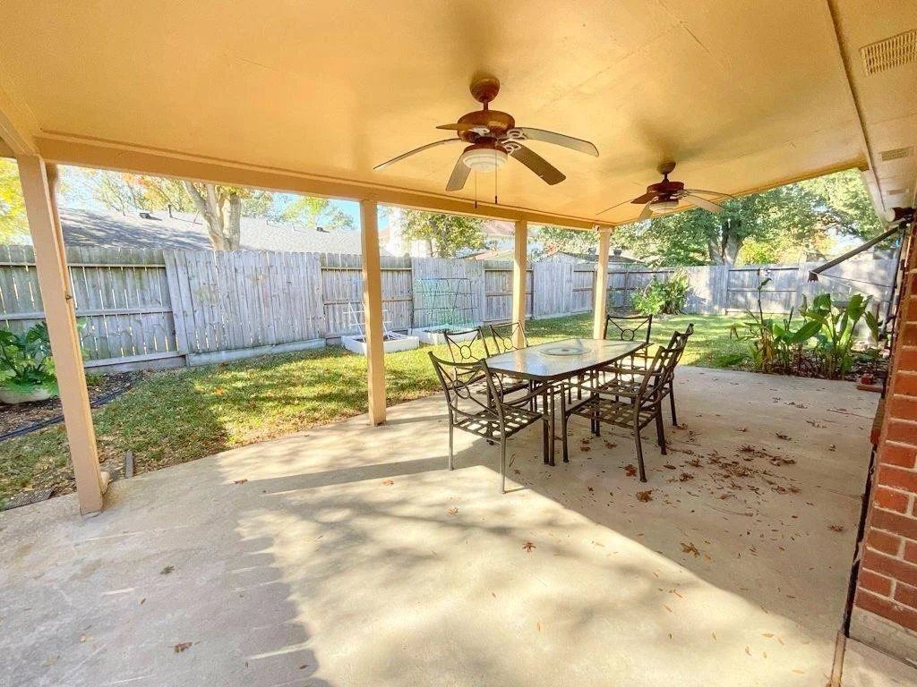 Photo of 18083 Holly Forest Drive
