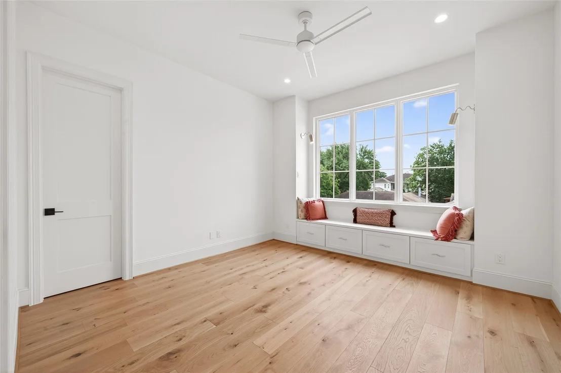 Photo of 1306 Curtin Street