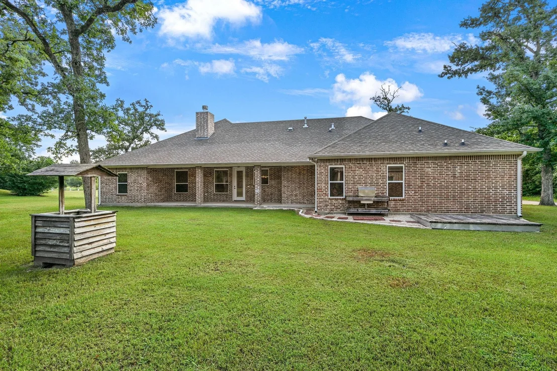 Photo of 9585 Lancaster Drive