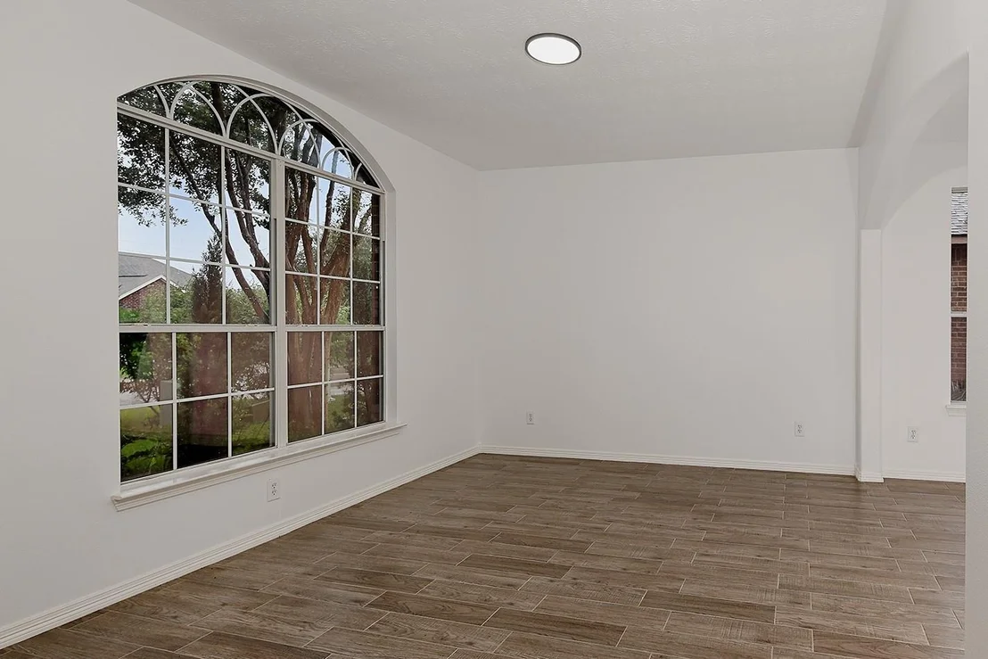Photo of 2037 Borthwick Lane