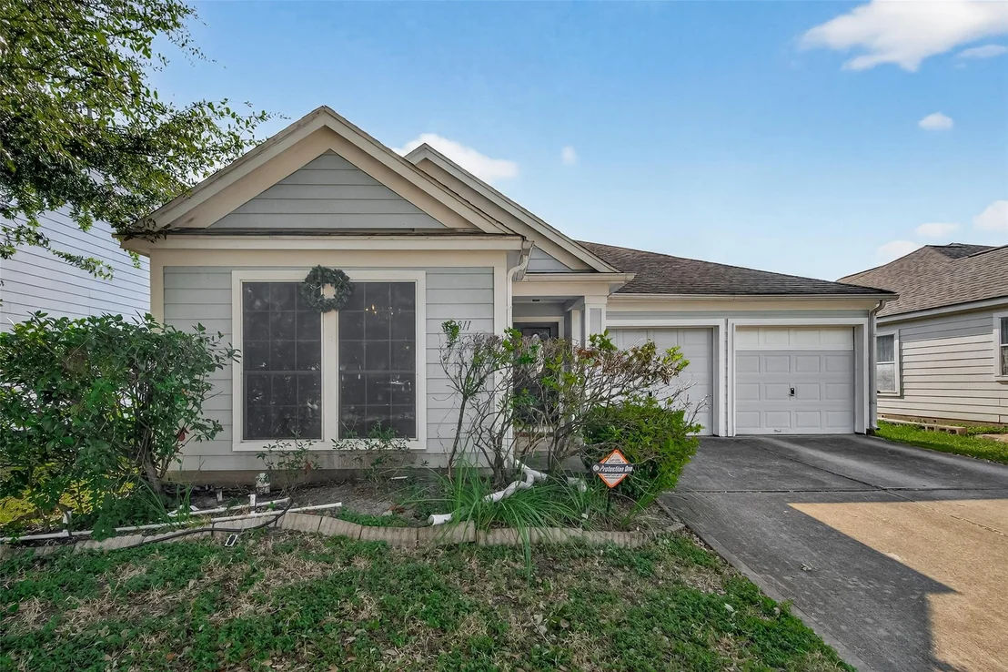 Photo of 12811 Lodenbriar Drive