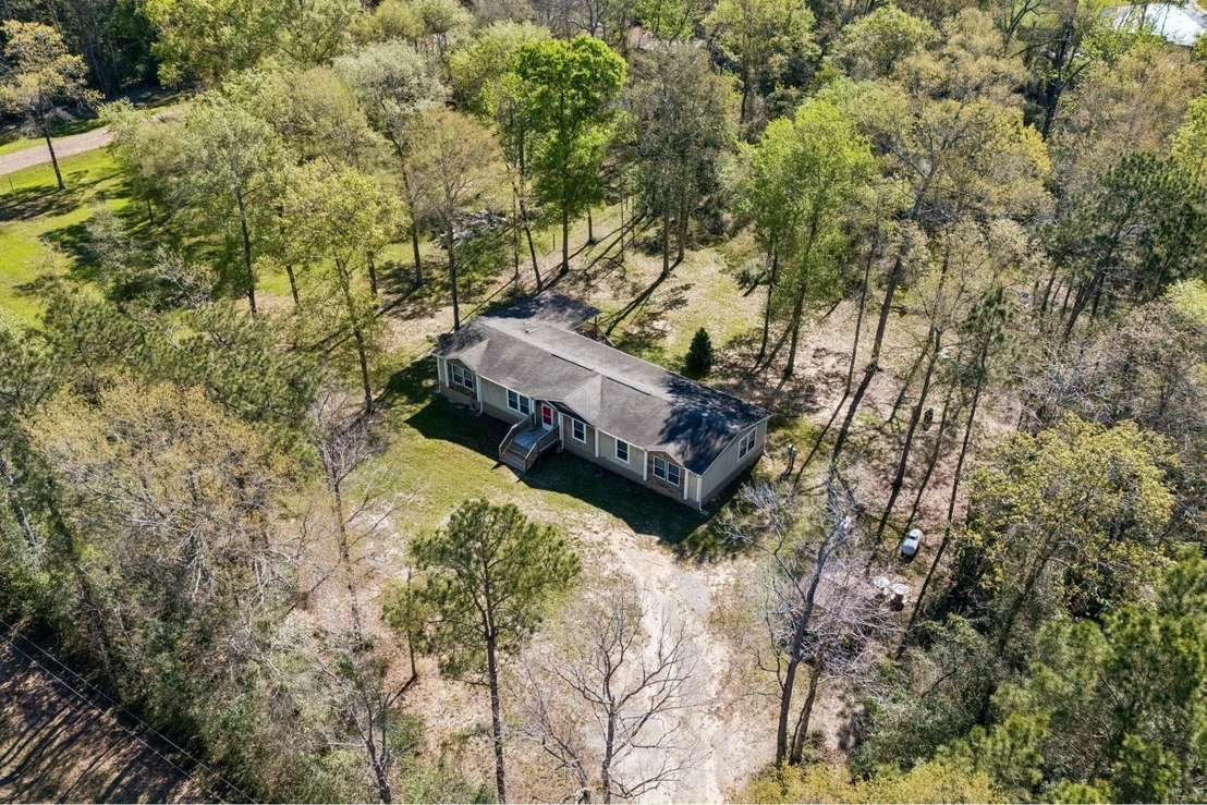 Photo of 10754 Lake Shore Drive