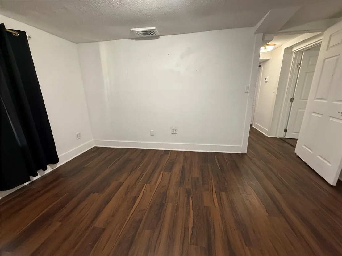 Photo of 1415 Moody Avenue